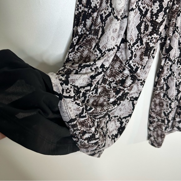 Nicole miller snakeskin print wide leg cropped jumpsuit size 6 - Picture 12 of 16